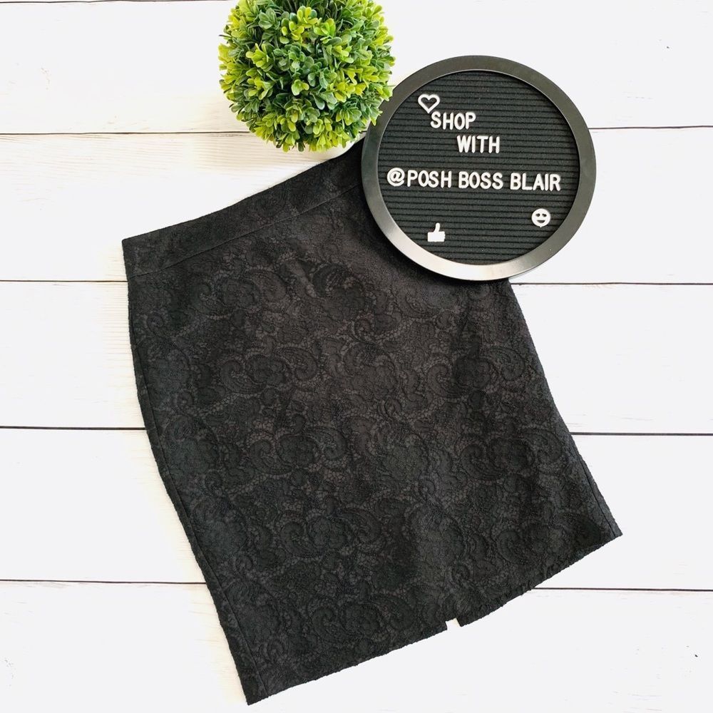 Ann Taylor Black Lace Pencil Skirt Size 4